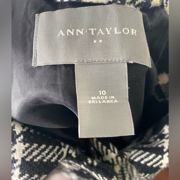 ANN TAYLOR Wool Size 10 Plaid Women's Black & White Plaid Peacoat w Buttons - Picture 4 of 9